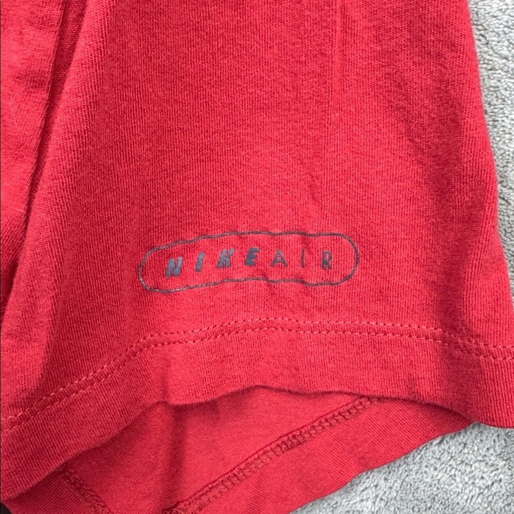 Nike Red Graphic Men's T-Shirt - Picture 5 of 8